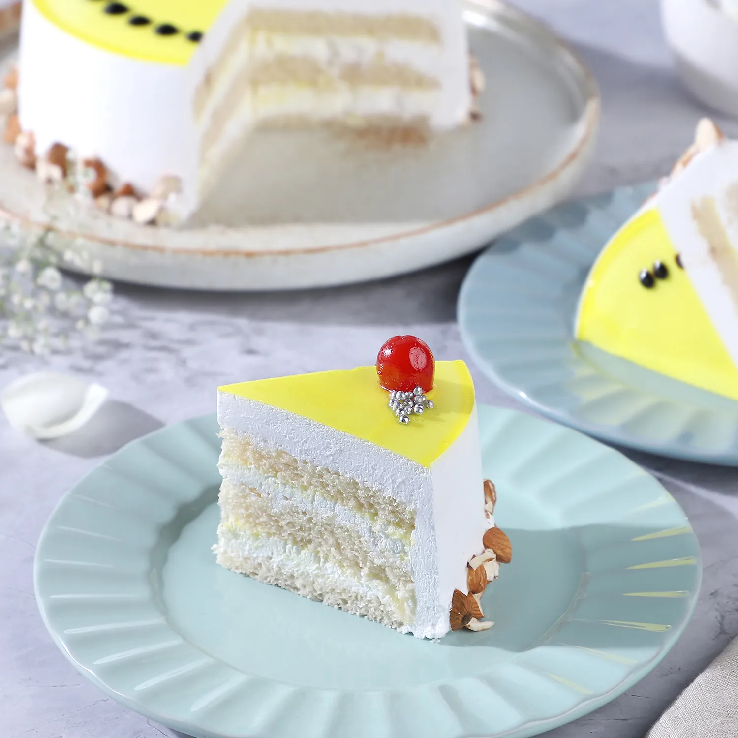 Pineapple Cool Cake (1 piece / slice)